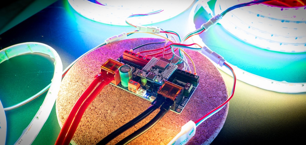 Dig-Quad V4 installed with LED strips