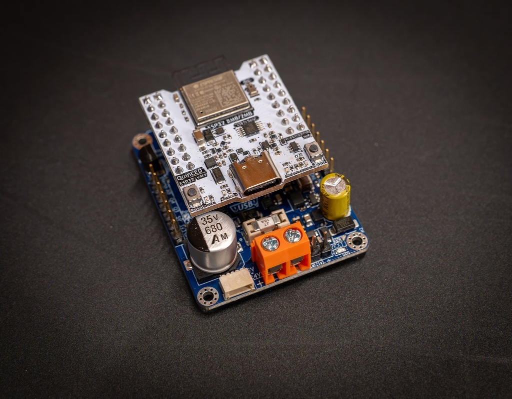 Dig-Uno V4 with ESP32 v4 module